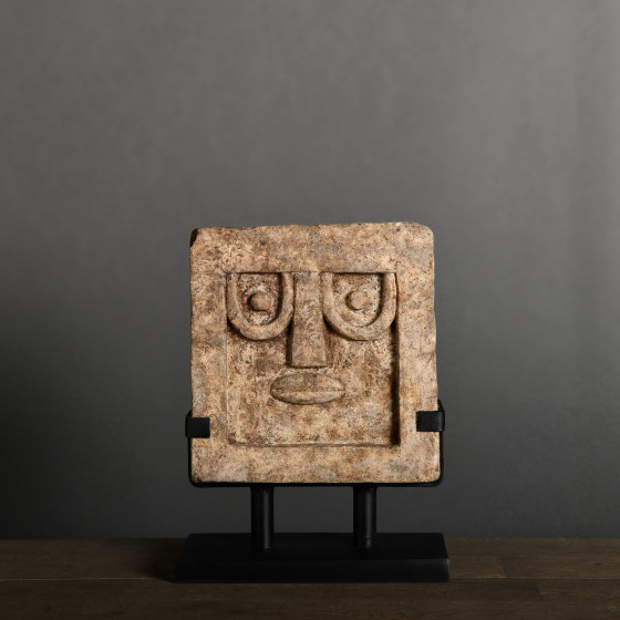 Small Iconic Stele with Khôl